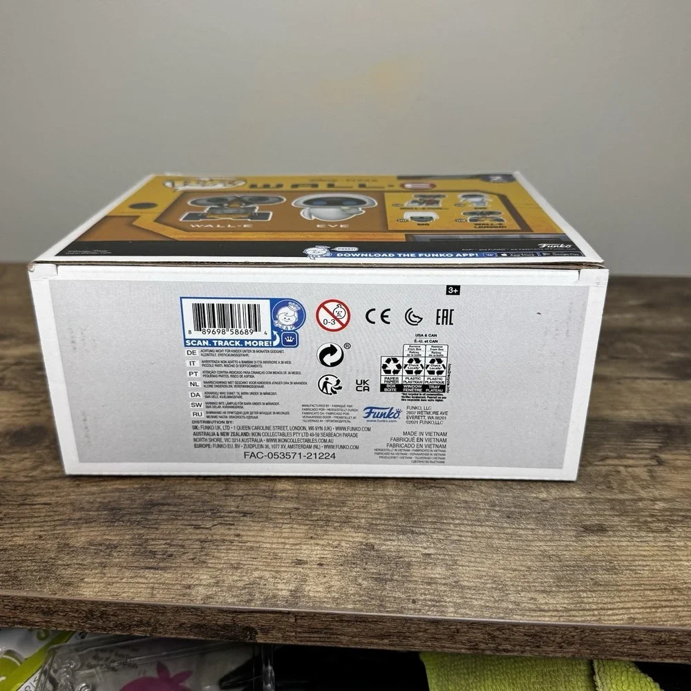 Funko POP! Disney Pixar Wall-E & Eve Target Exclusive Vinyl Figure